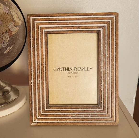 Cynthia Rowley weathered 5x7in Frame - Picture 1 of 2